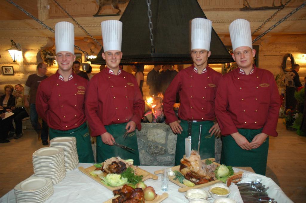 Osielsko Hotel Gazdowka Spa מראה חיצוני תמונה